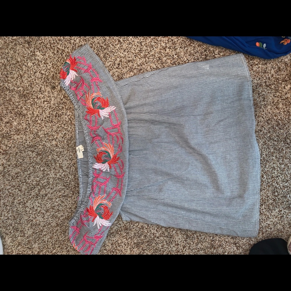 Off the shoulder colorfultop